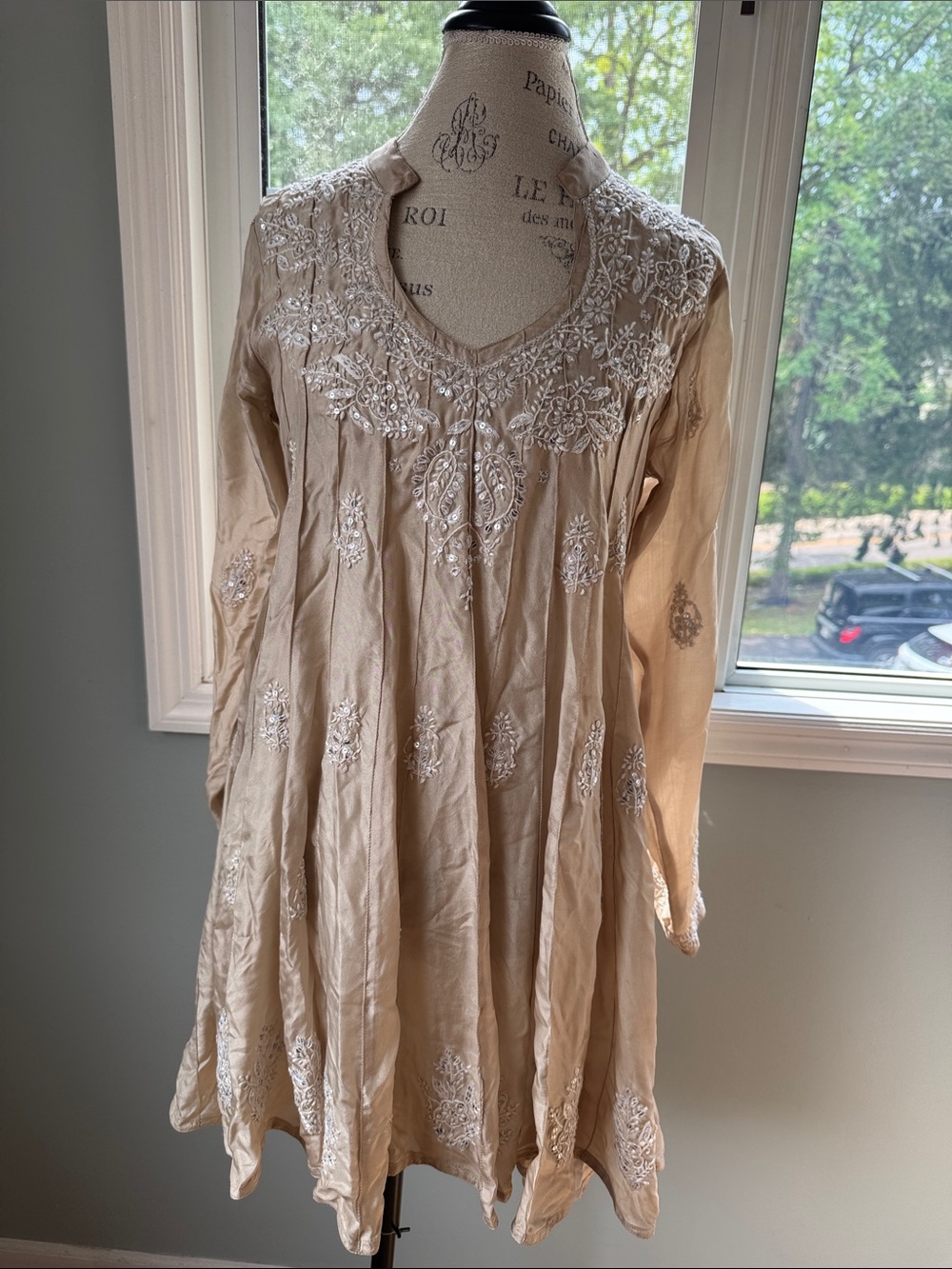 Juliet Dunn bone silk long sleeved flare skirt dress embroidered embellished XS